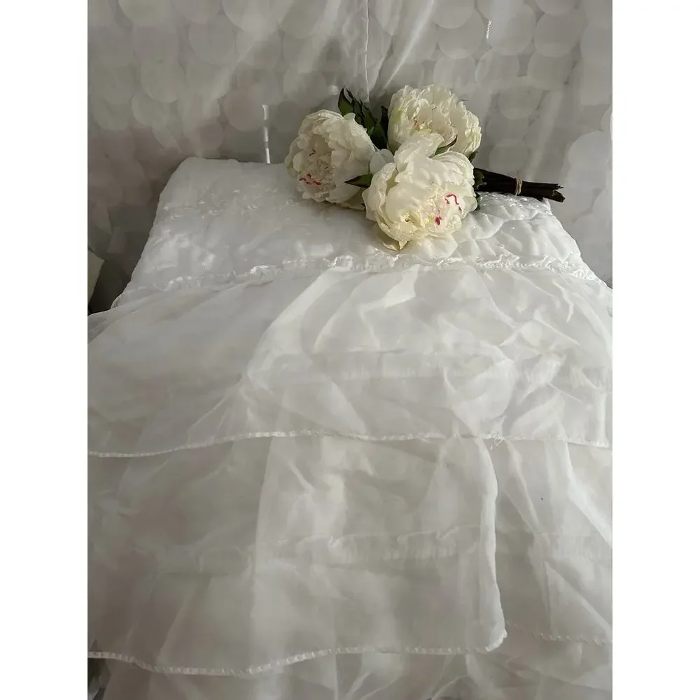 2 VTG King Pillow Sham Matelasse 100% Cotton Fleur De Lis Scalloped Cottage Core